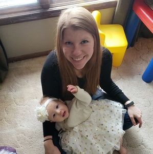 Meet your Posher, Danielle